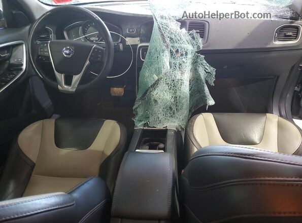 YV4612UM8G2000243 2016 VOLVO S60 Gray Widok deski rozdzielczej