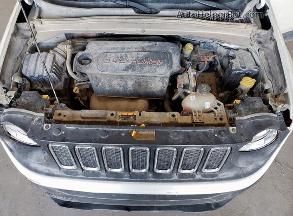 ZACCJABB4JPH68073 2018 JEEP RENEGADE White Widok komory silnika