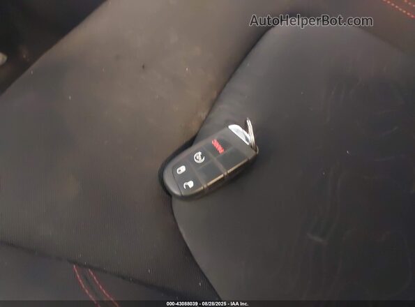 ZACNJDC13MPM92521 2021 JEEP RENEGADE Teal Widok deski rozdzielczej