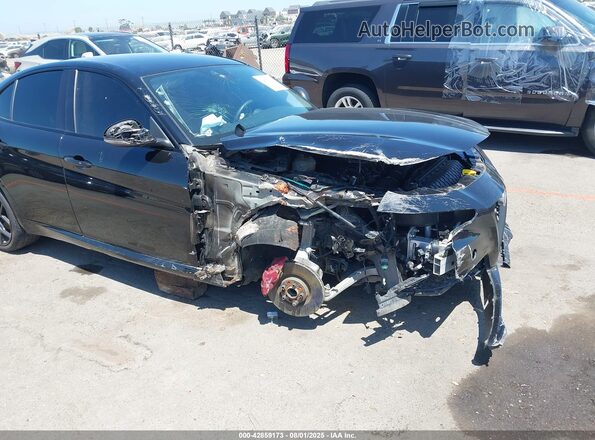 ZARFAMAN1L7636744 2020 ALFA ROMEO GIULIA Черный Вид спереди