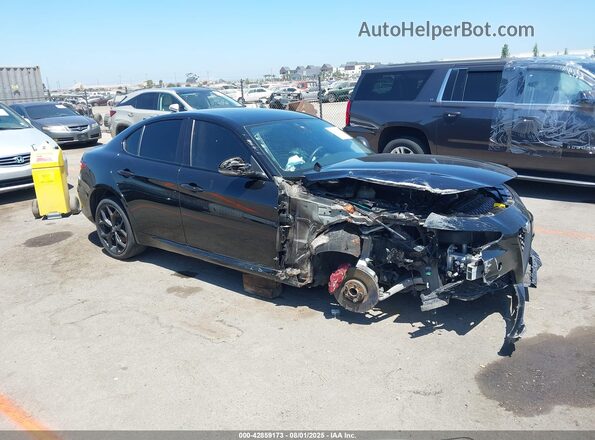 ZARFAMAN1L7636744 2020 ALFA ROMEO GIULIA Черный Передняя правая четверть