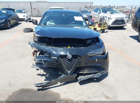 ZARFAMAN1L7636744 2020 ALFA ROMEO GIULIA Черный Вид задней части салона