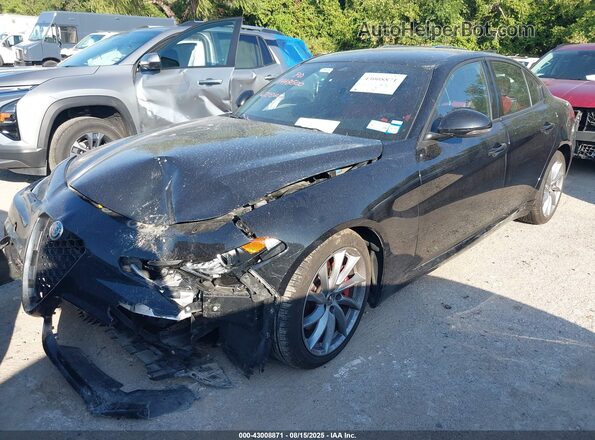 ZARFAMANXP7671028 2023 ALFA ROMEO GIULIA Black Przód lewy