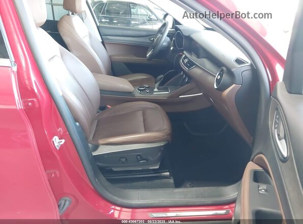 ZASFAKBN2J7B79671 2018 ALFA ROMEO STELVIO Red Вид салону спереду