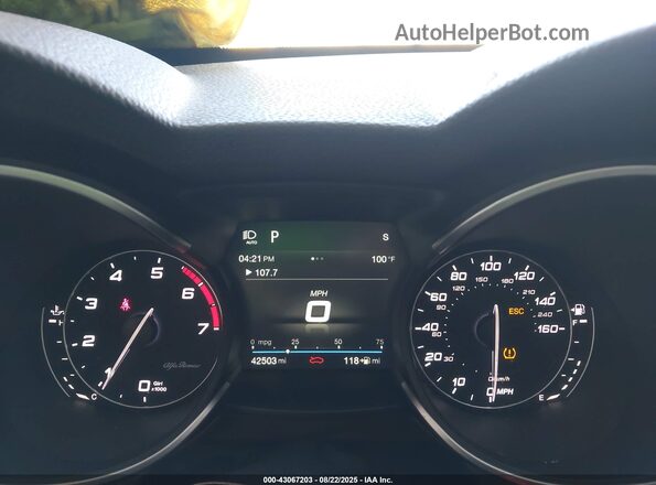 ZASFAKBN2J7B79671 2018 ALFA ROMEO STELVIO Red Вид задніх сидінь