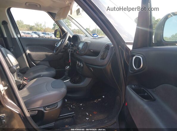 ZFBCFADH4HZ039993 2017 FIAT 500L Серый Вид салона спереди