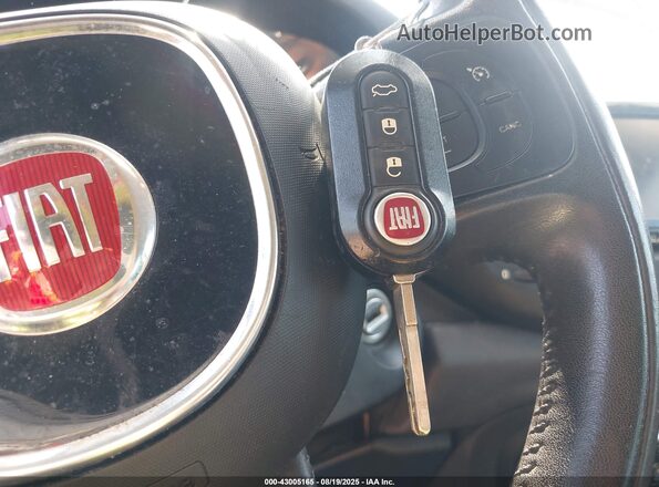 ZFBCFADH4HZ039993 2017 FIAT 500L Серый Вид панели приборов