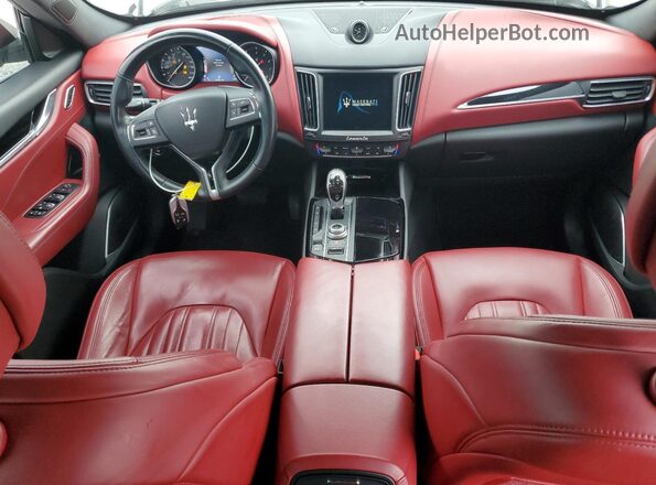 ZN661XUL2JX270701 2018 MASERATI LEVANTE White Dashboard view