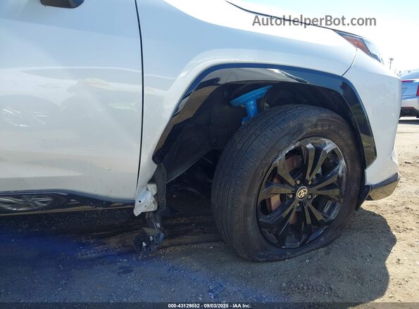 2T3T6RFV0RW057181 2024 TOYOTA RAV4 HYBRID White Widok z przodu