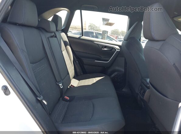2T3T6RFV0RW057181 2024 TOYOTA RAV4 HYBRID White Widok naklejki z numerem VIN