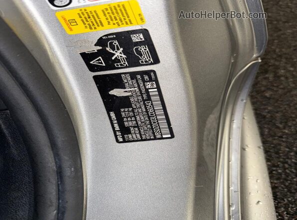 WBSDZ0C03LCD60543 2020 BMW M8 Gray Вид задньої частини салону