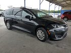 2018 Chrysler Pacifica Touring L Black vin: 2C4RC1BG2JR120890