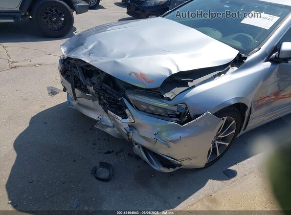 19UUB2F36JA007847 2018 ACURA TLX Silver Դիմացի տեսք
