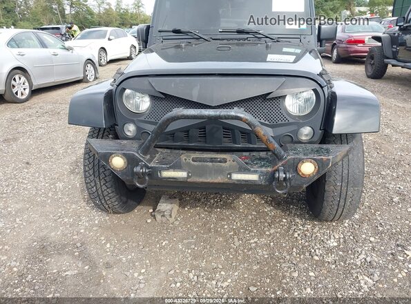1C4BJWEG9GL136764 2016 JEEP WRANGLER UNLIMITED Black Widok zestawu wskaźników