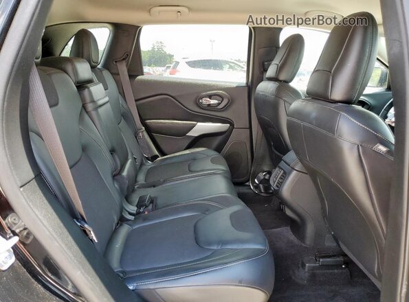 1C4PJLLB4JD584830 2018 JEEP CHEROKEE Черный Вид задней части салона