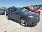 2018 Jeep Cherokee Latitude Plus Gray vin: 1C4PJLLX4JD531766
