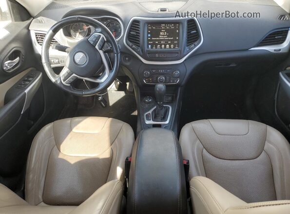 1C4PJMDX0JD599809 2018 JEEP CHEROKEE Белый Вид панели приборов