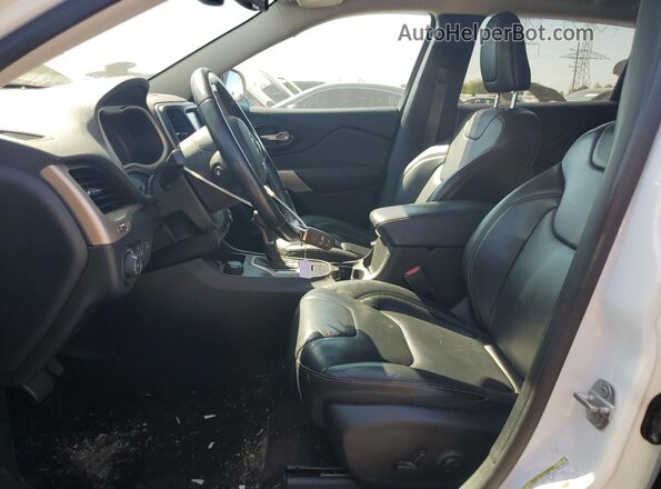1C4PJMDX2JD534444 2018 JEEP CHEROKEE White Front interior view
