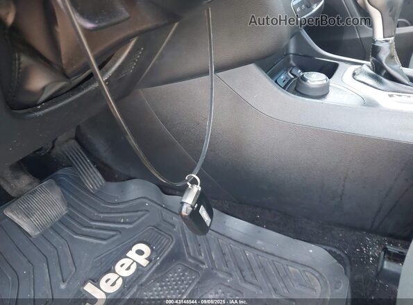 1C4PJMLX4JD501172 2018 JEEP CHEROKEE Черный Вид панели приборов