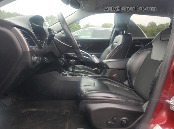 1C4PJMLX5KD480768 2019 JEEP CHEROKEE Red Widok wnętrza z przodu