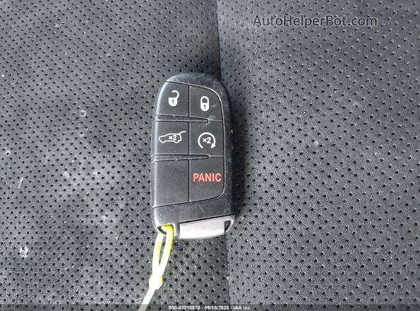 1C4RJFAGXJC178968 2018 JEEP GRAND CHEROKEE Бордовый Вид панели приборов