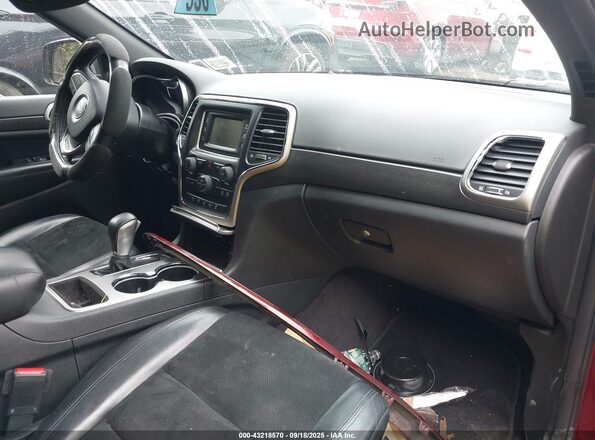 1C4RJFAGXJC178968 2018 JEEP GRAND CHEROKEE Бордовый Вид салона спереди