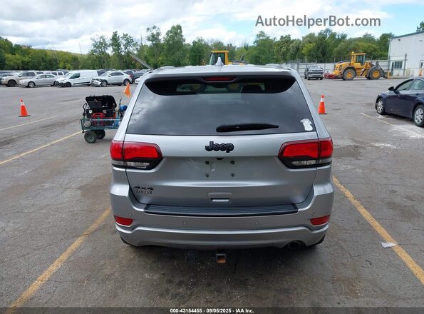 1C4RJFAGXJC309316 2018 JEEP GRAND CHEROKEE Silver 