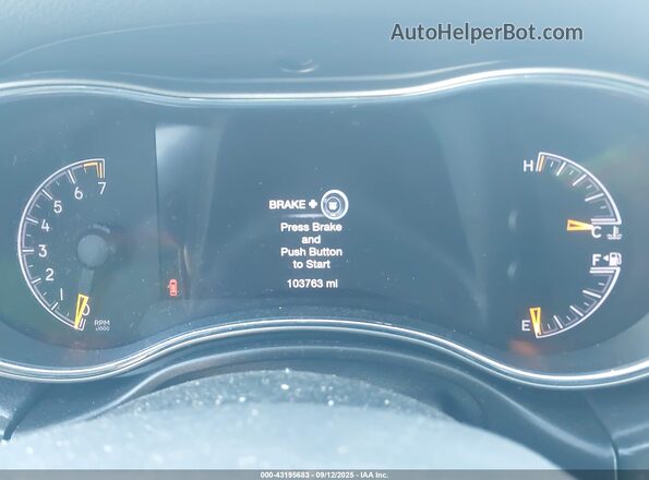 1C4RJFBG1JC373565 2018 JEEP GRAND CHEROKEE Серебряный Вид задних сидений