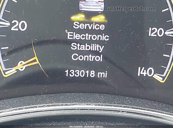 1C4RJFBG1JC426166 2018 JEEP GRAND CHEROKEE Белый Вид задних сидений