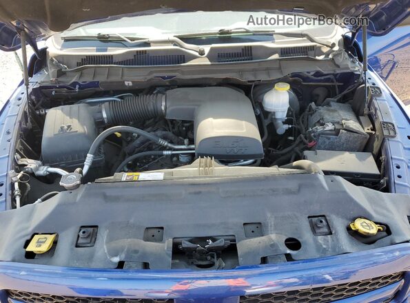 1C6RR7FG7JS235759 2018 RAM 1500 Blue Widok wnętrza z tyłu