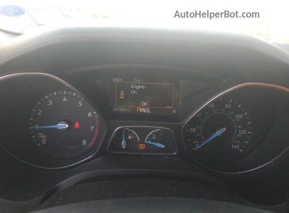 1FADP3F28JL235338 2018 FORD FOCUS Silver Instrument cluster view