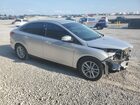 2018 Ford Focus Se Silver vin: 1FADP3F28JL235338