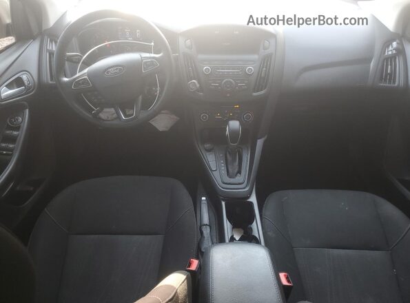 1FADP3F28JL235338 2018 FORD FOCUS Silver Dashboard view