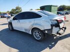 2018 Ford Focus Se White vin: 1FADP3F28JL303542