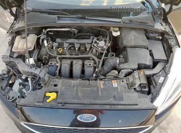 1FADP3K20JL261082 2018 FORD FOCUS Black Rear interior view