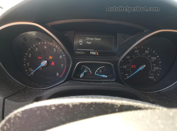 1FADP3K2XJL267939 2018 FORD FOCUS Charcoal Instrument cluster view
