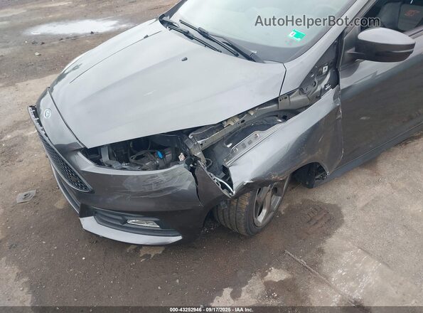 1FADP3L90JL226277 2018 FORD FOCUS ST Серый Вид спереди