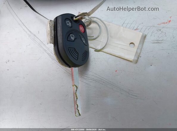 1FADP5AU2JL100151 2018 FORD C-MAX HYBRID White Widok deski rozdzielczej