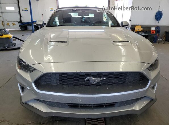 1FATP8UH3J5136012 2018 FORD MUSTANG Silver წინა ხედი