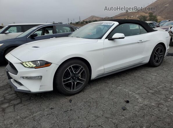 1FATP8UH3J5155126 2018 FORD MUSTANG White წინა მარცხენა ხედი სამი მეოთხედიდან