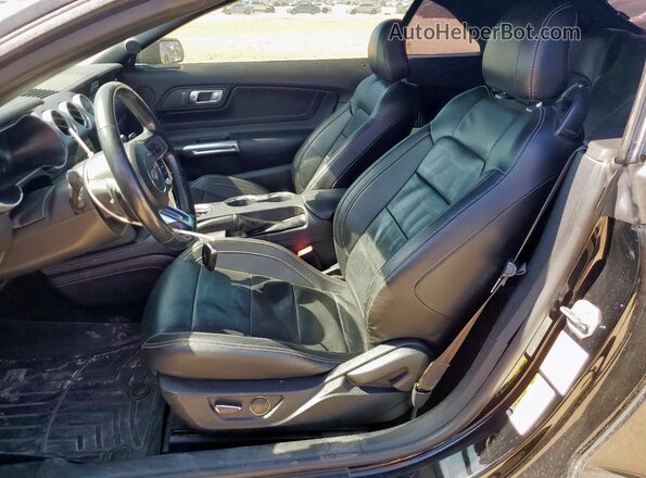 1FATP8UH8J5167515 2018 FORD MUSTANG Black Widok wnętrza z przodu