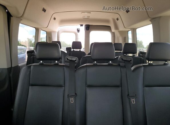 1FBAX2C83SKA03483 2025 FORD TRANSIT Silver Widok tylnych siedzeń