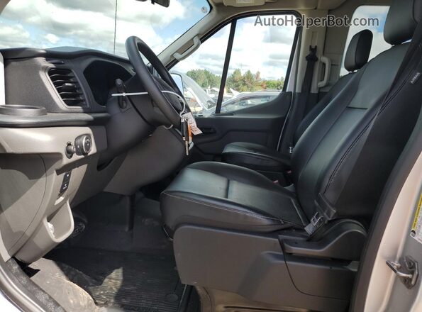 1FBAX2C83SKA03483 2025 FORD TRANSIT Silver Widok wnętrza z przodu