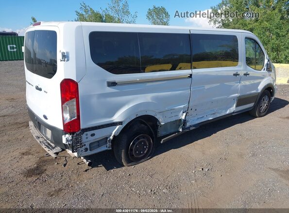 1FBAX2Y82NKA43955 2022 FORD PASSENGER White Tył prawy