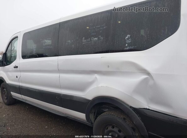 1FBAX2YG1PKA91215 2023 FORD PASSENGER Белый Панорамный вид салона 360°