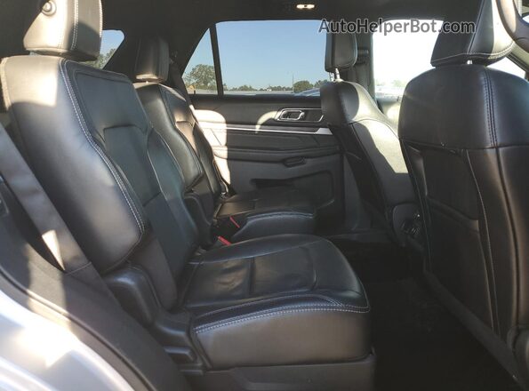 1FM5K7F80JGC51644 2018 FORD FORD EXPLORER Серебряный Вид задней части салона