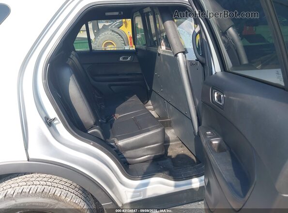 1FM5K8AR0HGD92410 2017 FORD POLICE INTERCEPTOR Silver Widok naklejki z numerem VIN