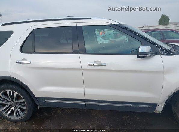 1FM5K8HT3GGC10702 2016 FORD FORD EXPLORER White Rear interior view