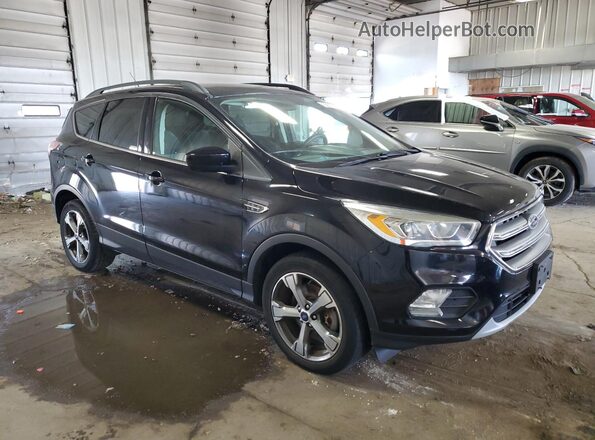 1FMCU9GD0HUA58575 2017 FORD ESCAPE Черный Передняя правая четверть