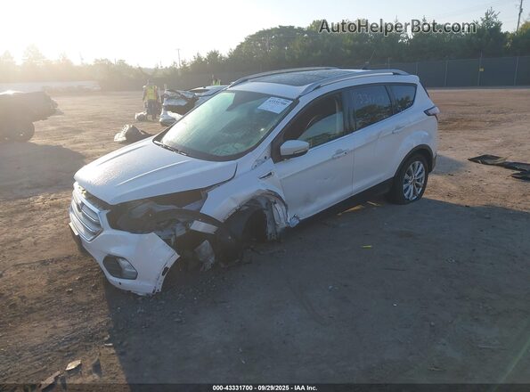 1FMCU9J97JUB86404 2018 FORD ESCAPE Белый Передняя левая четверть